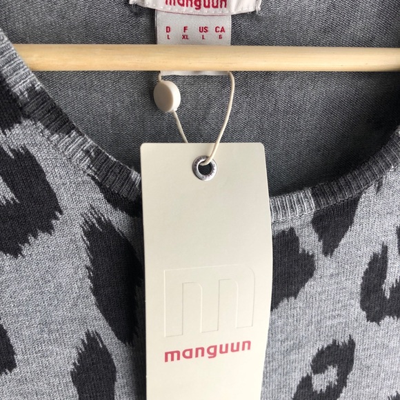 Manguun Cheetah Sweater Dress size L - Picture 3 of 3